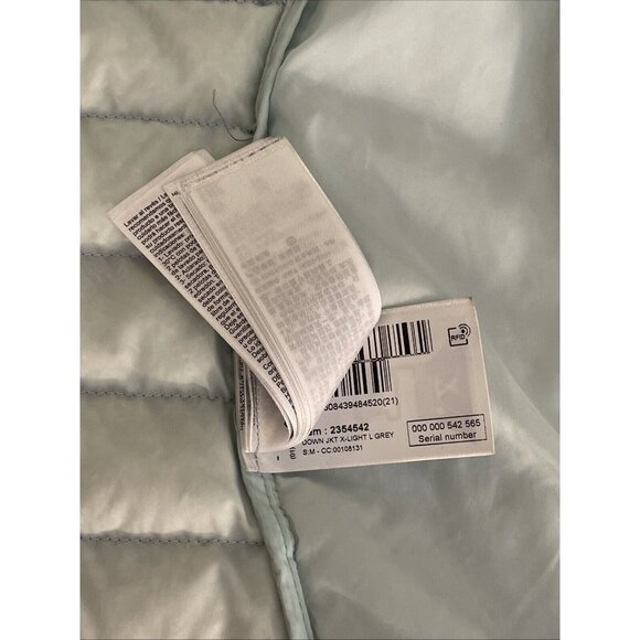 Quechua DECATHLON Women’s Blue DOWN Puffer Jacket Coat Sz S Zip Thin But Warm‎ - Picture 16 of 16